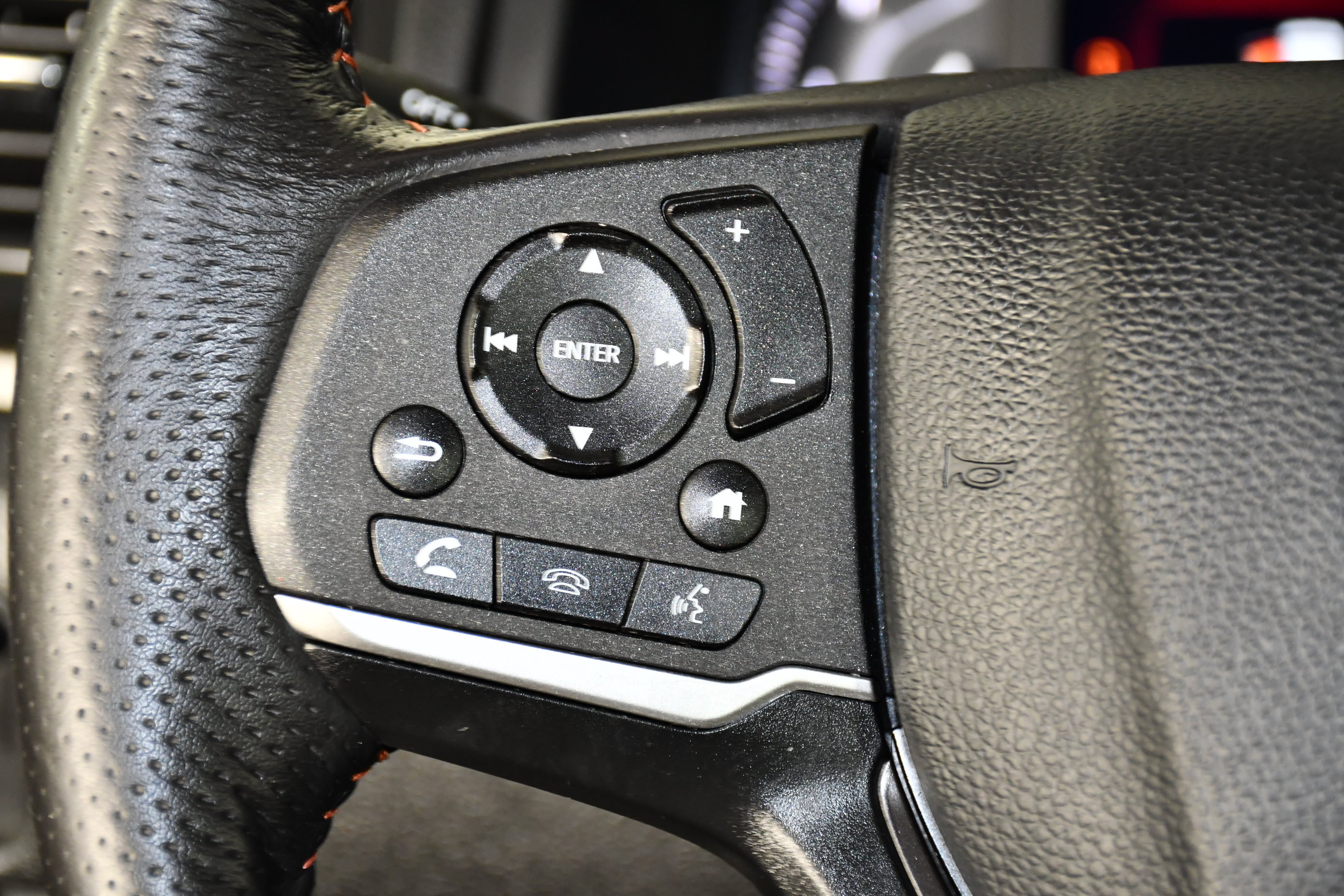 Certified 2025 Honda Passport TrailSport image 21