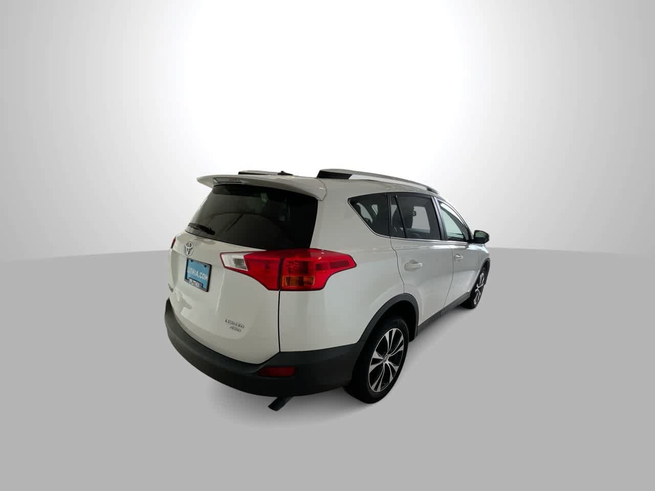 Used 2015 Toyota RAV4 Limited AWD/4WD image 8