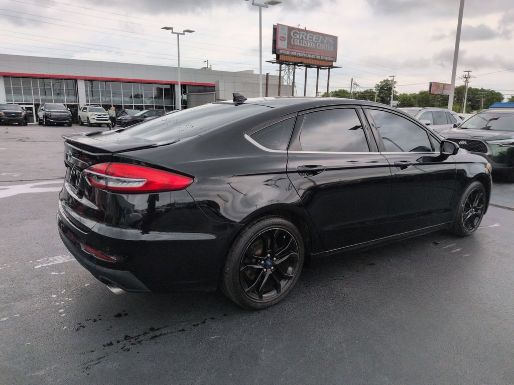 Used 2019 Ford Fusion SE w/ Equipment Group 151A FWD image 5