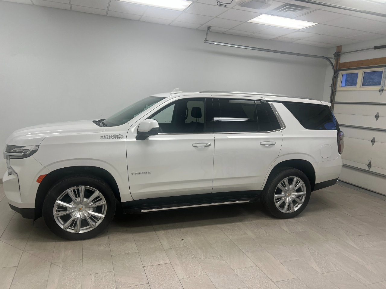 Used 2024 Chevrolet Tahoe High Country image 6