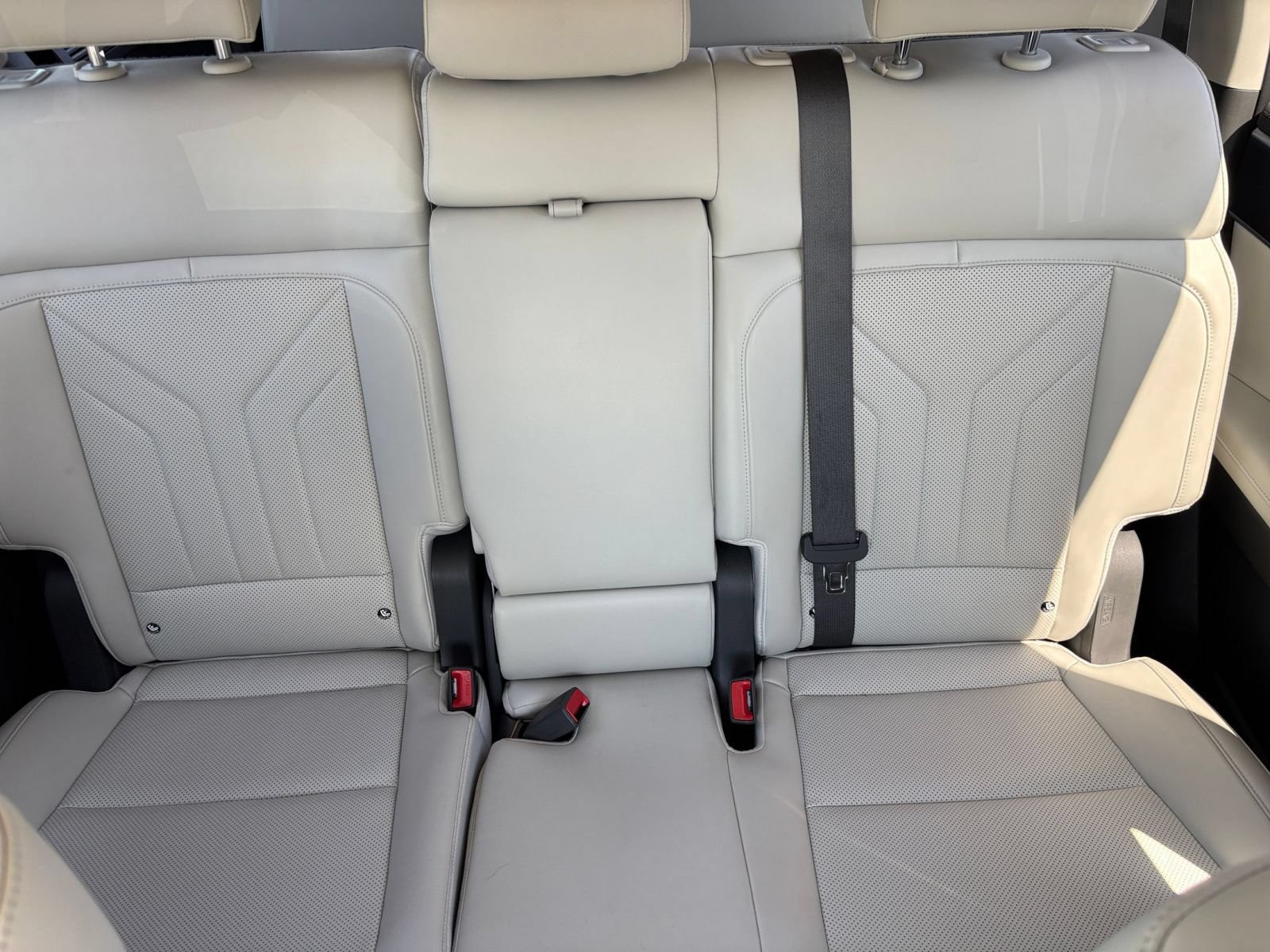 Used 2025 Hyundai Santa Fe SEL AWD/4WD image 40