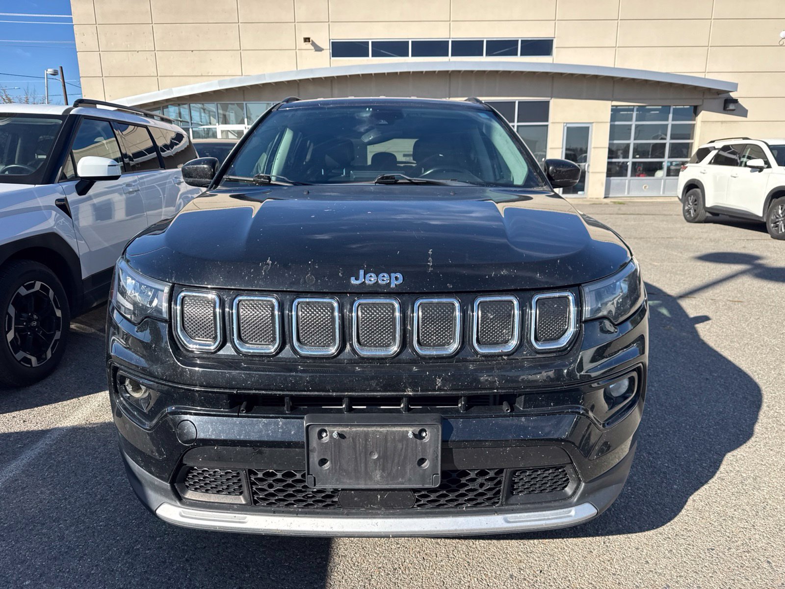 Used 2022 Jeep Compass Limited AWD/4WD image 2