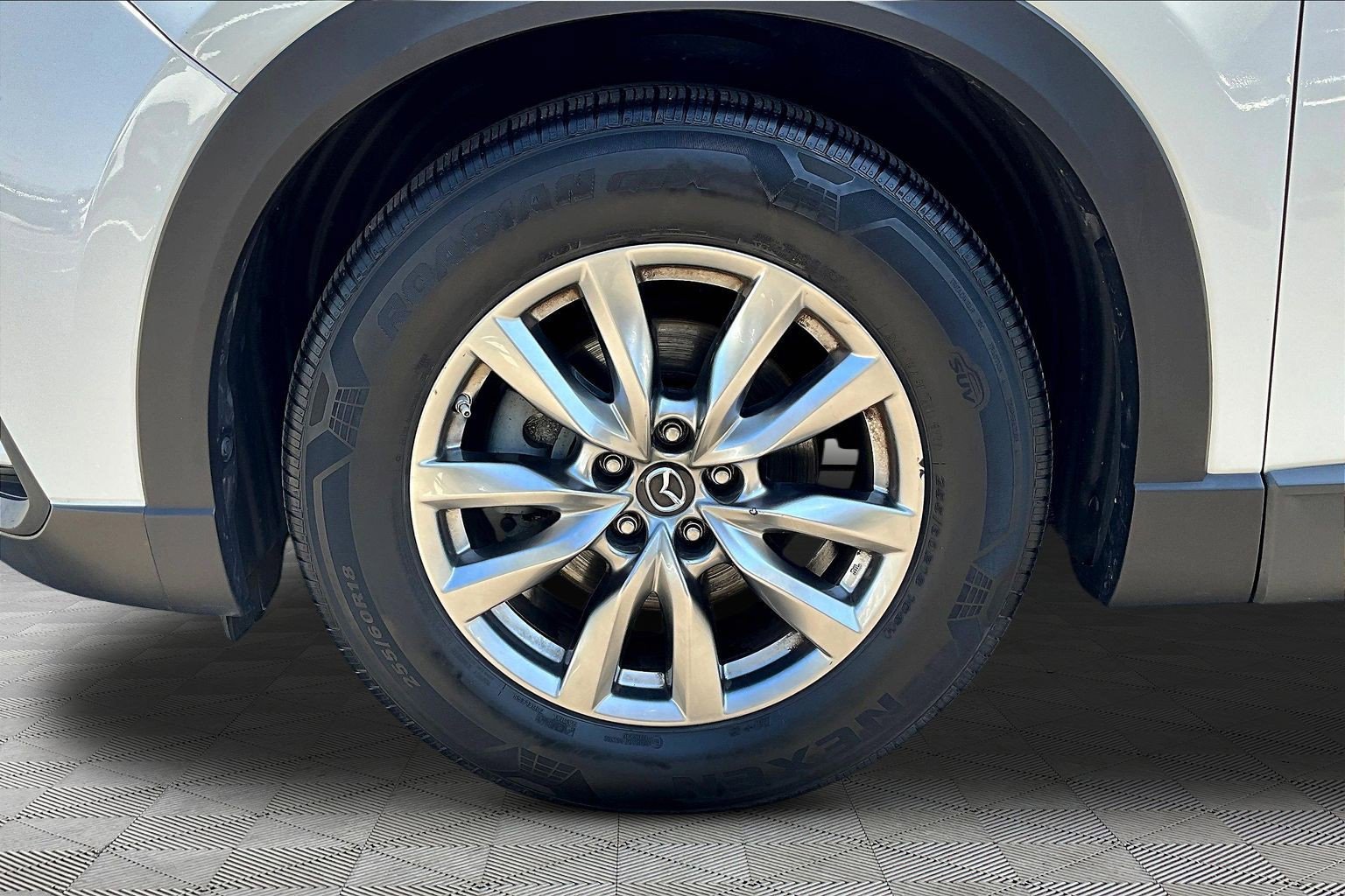 Used 2018 MAZDA CX-9 Touring w/ Touring Premium Package image 35