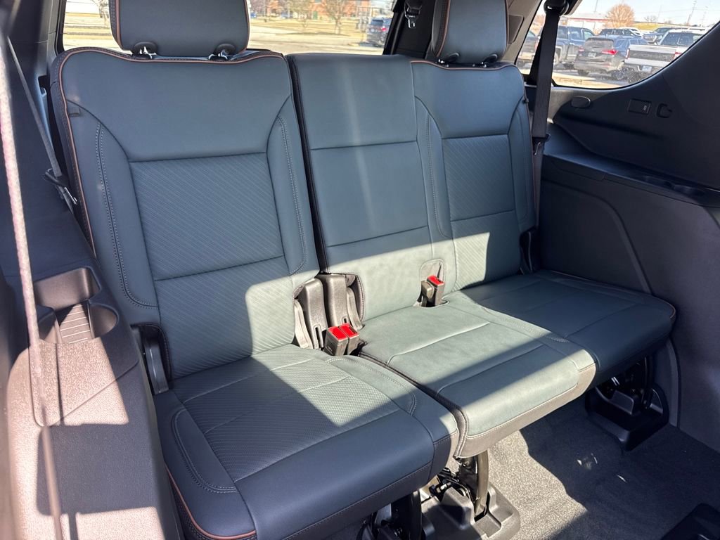 New 2026 GMC Yukon AT4 w/ AT4 Premium Plus Package image 14