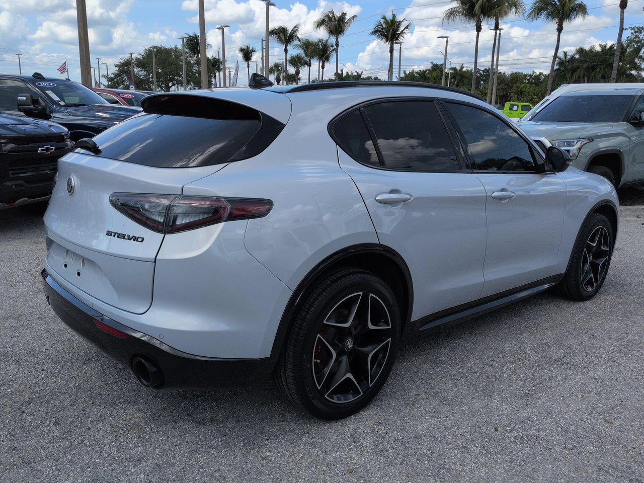 Used 2020 Alfa Romeo Stelvio Ti Sport AWD/4WD image 5