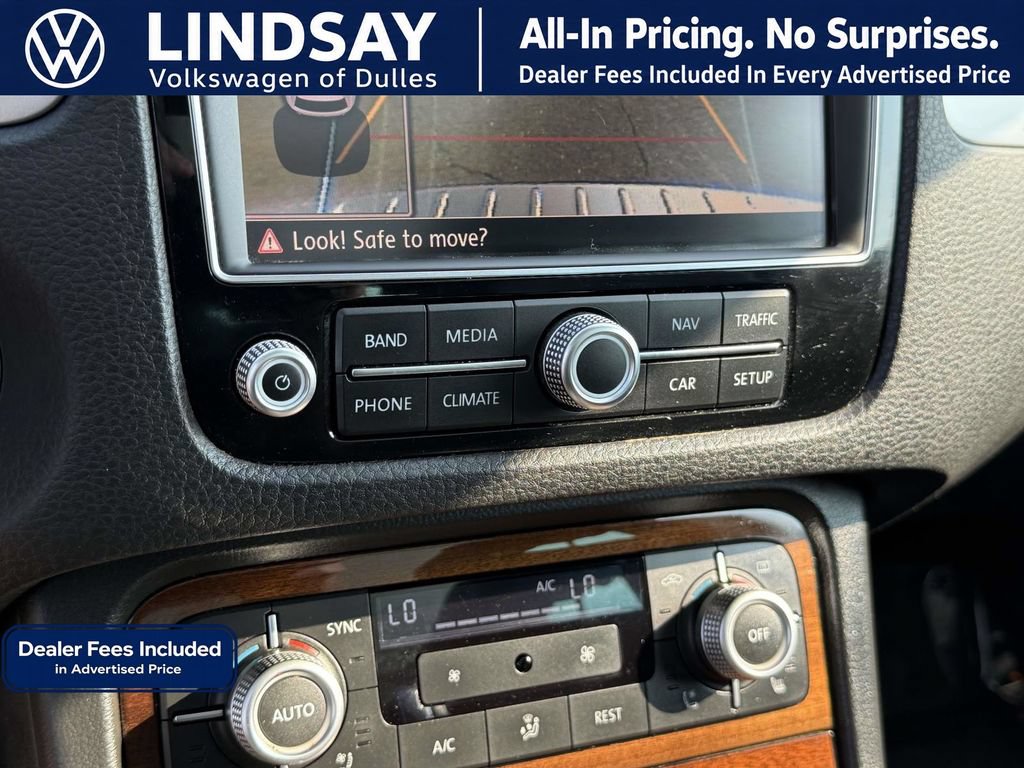 Used 2016 Volkswagen Touareg TDI AWD/4WD image 21