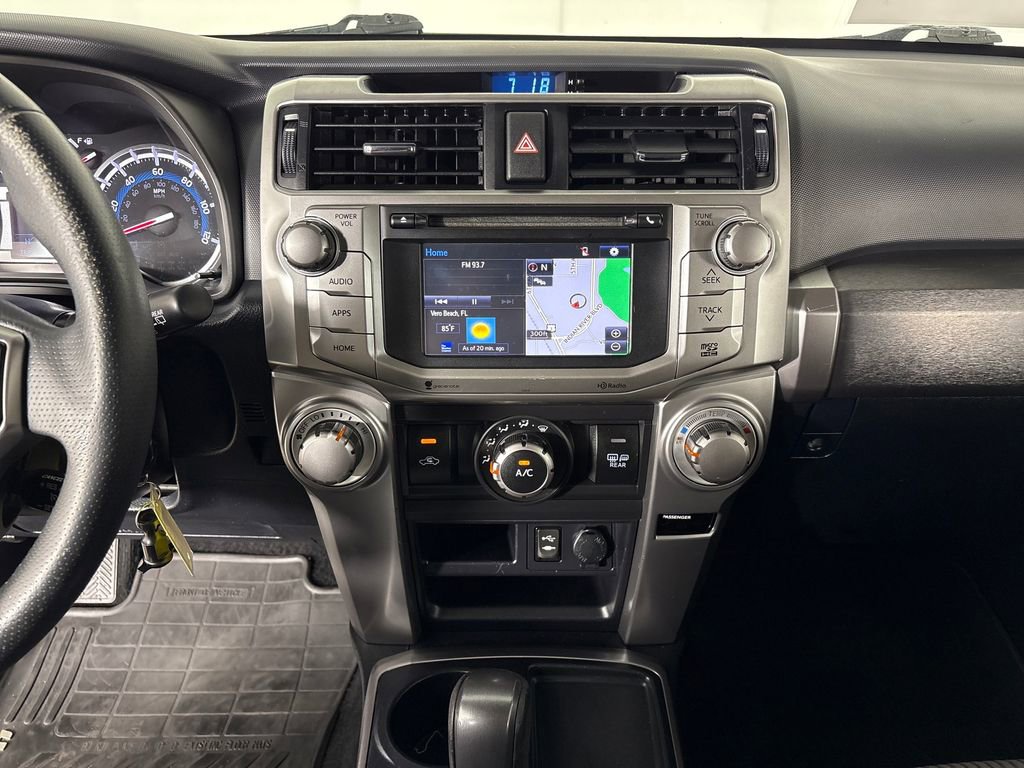 Used 2015 Toyota 4Runner SR5 RWD image 29