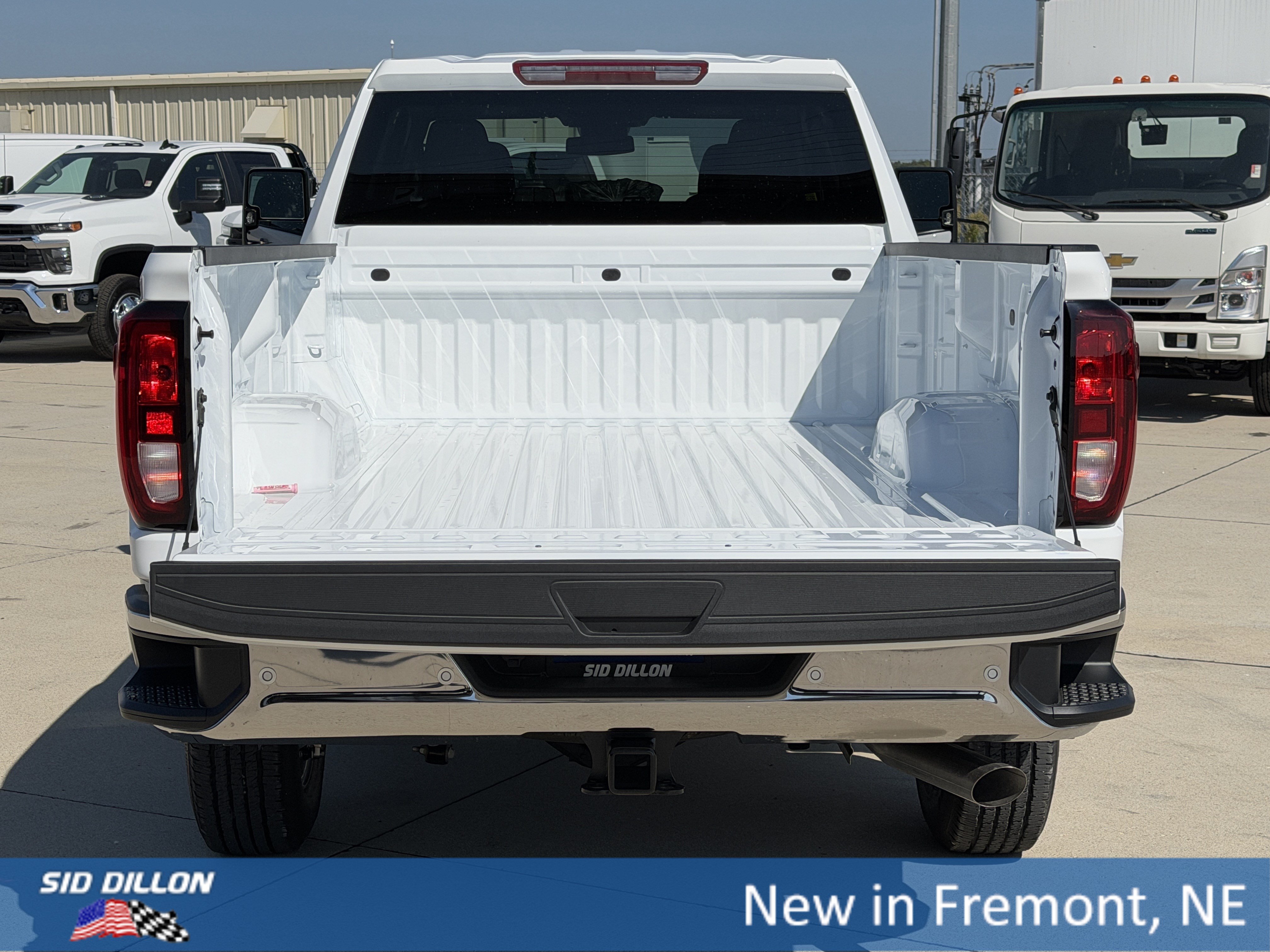 New 2026 GMC Sierra 2500 Pro w/ 1SA Pro Safety Plus Package AWD/4WD image 5