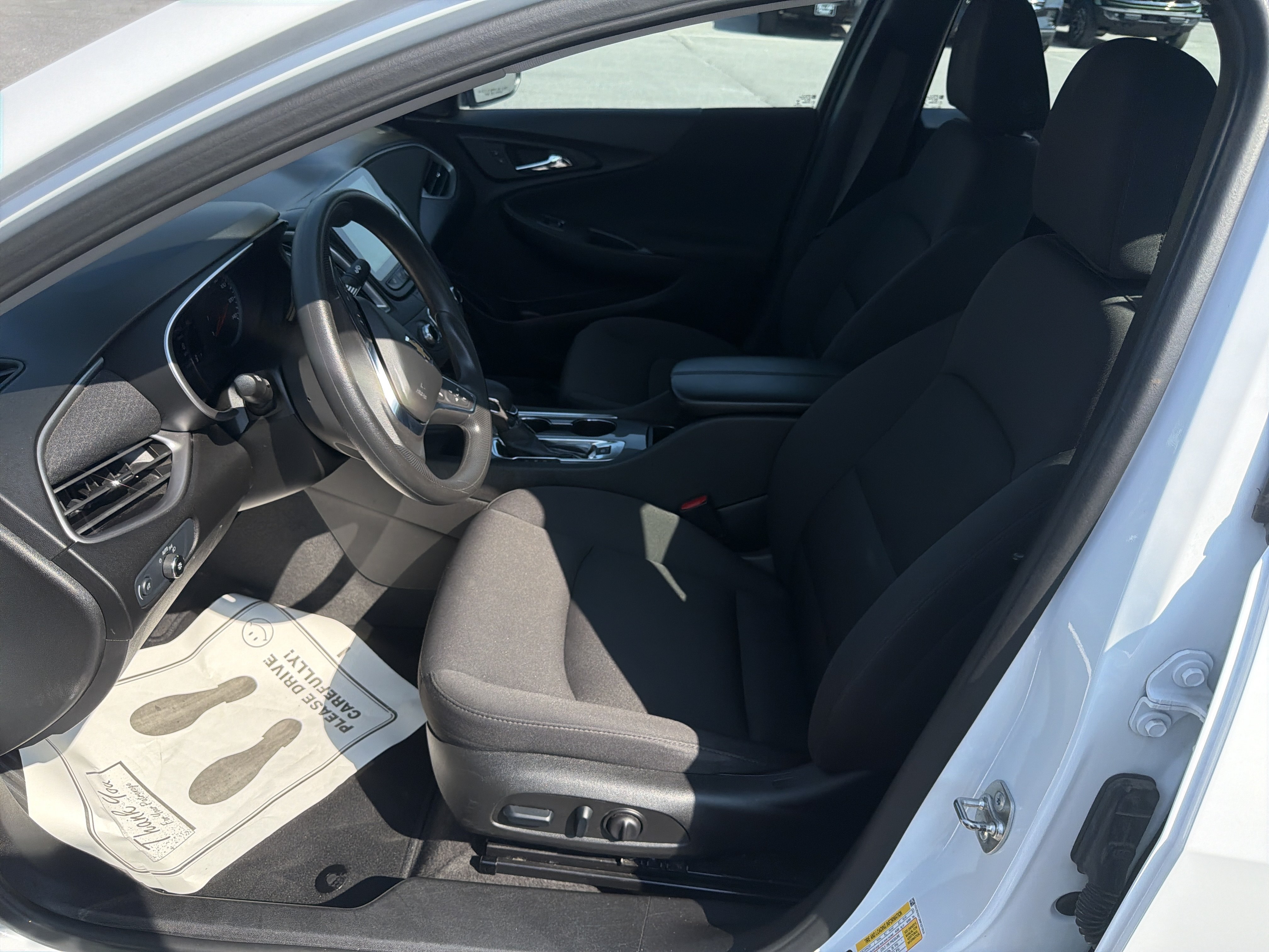 Used 2024 Chevrolet Malibu LT FWD image 12