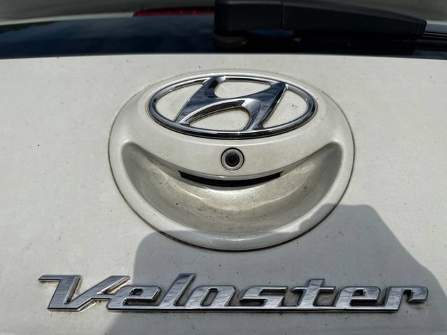 Used 2015 Hyundai Veloster Turbo FWD image 17