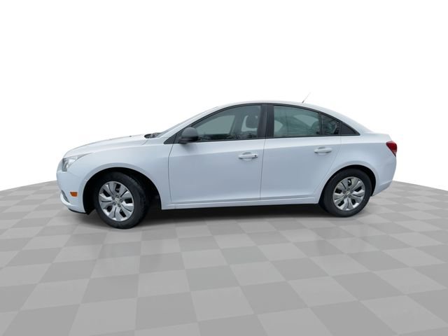 Used 2014 Chevrolet Cruze LS image 5