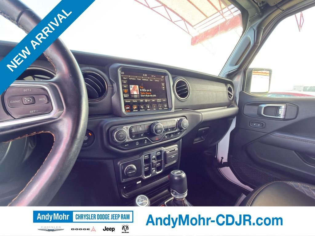 Used 2022 Jeep Wrangler Unlimited Sahara AWD/4WD image 19