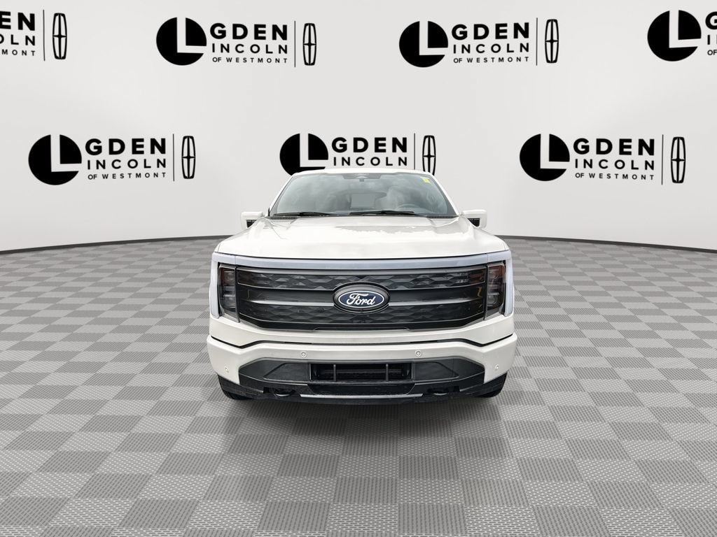 Used 2025 Ford F150 Lightning Platinum AWD/4WD image 3