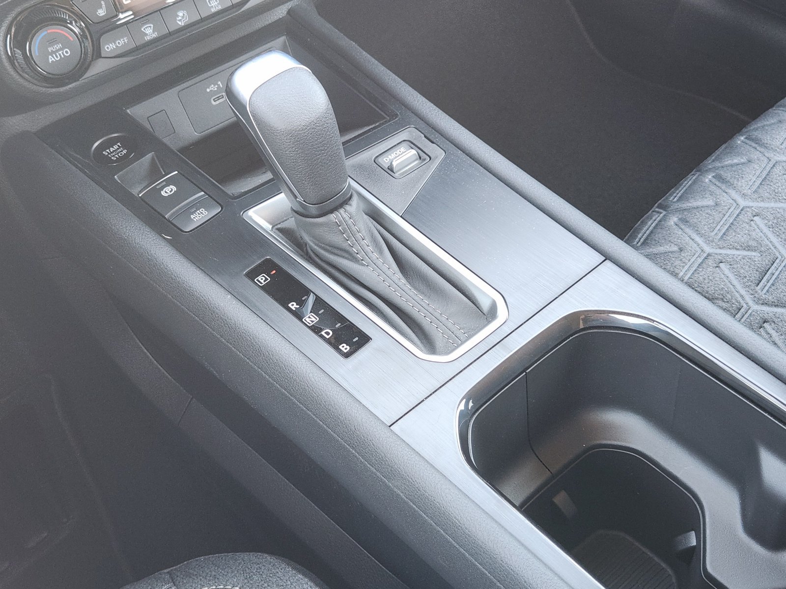 New 2027 Nissan Kicks SV FWD image 19