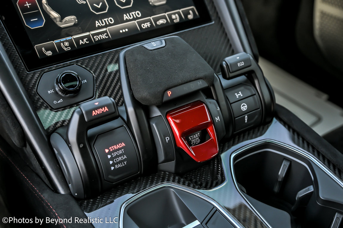 Used 2024 Lamborghini Urus Performante image 47