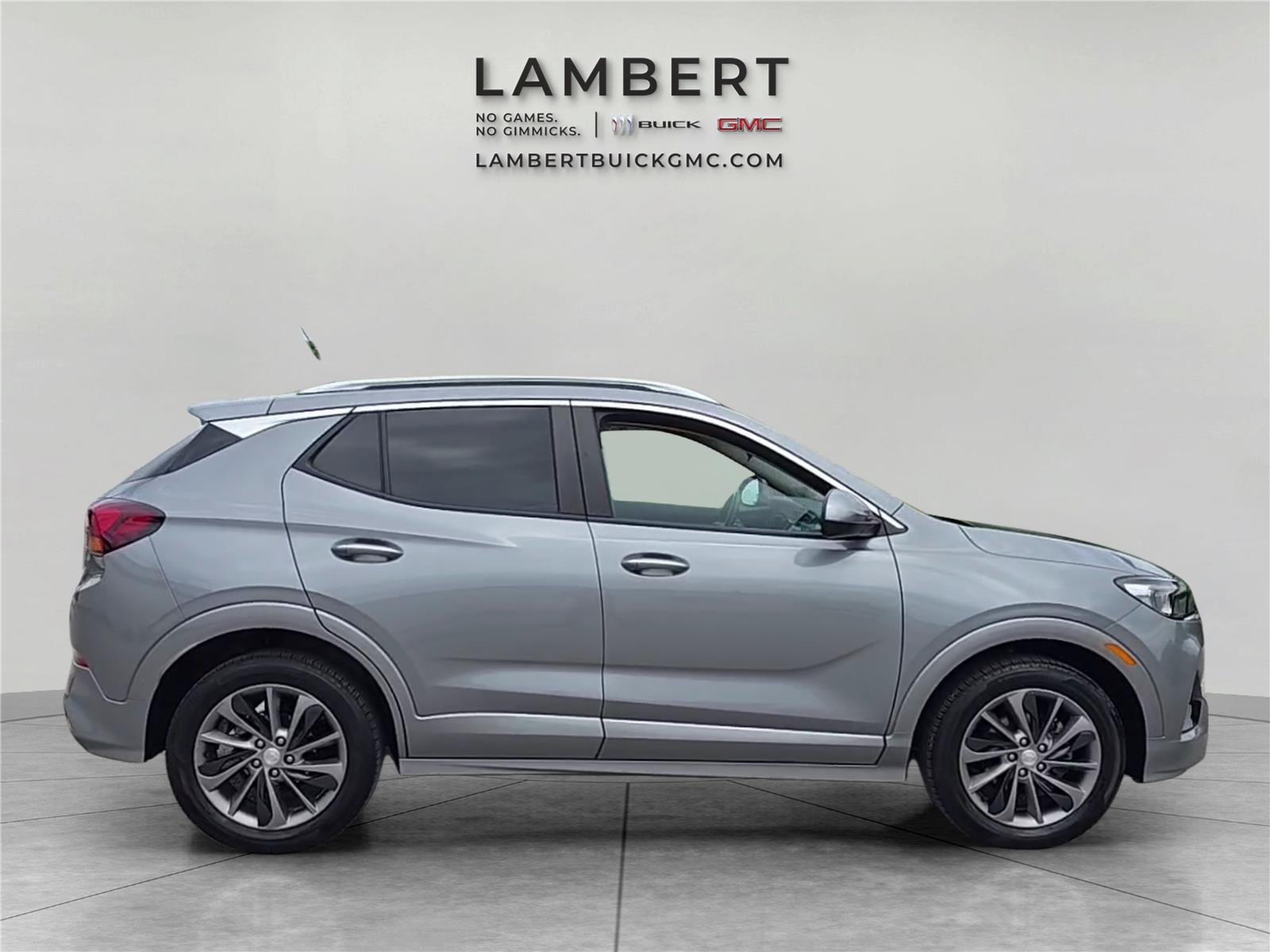 Used 2023 Buick Encore GX Select w/ Sport Touring Package FWD image 6