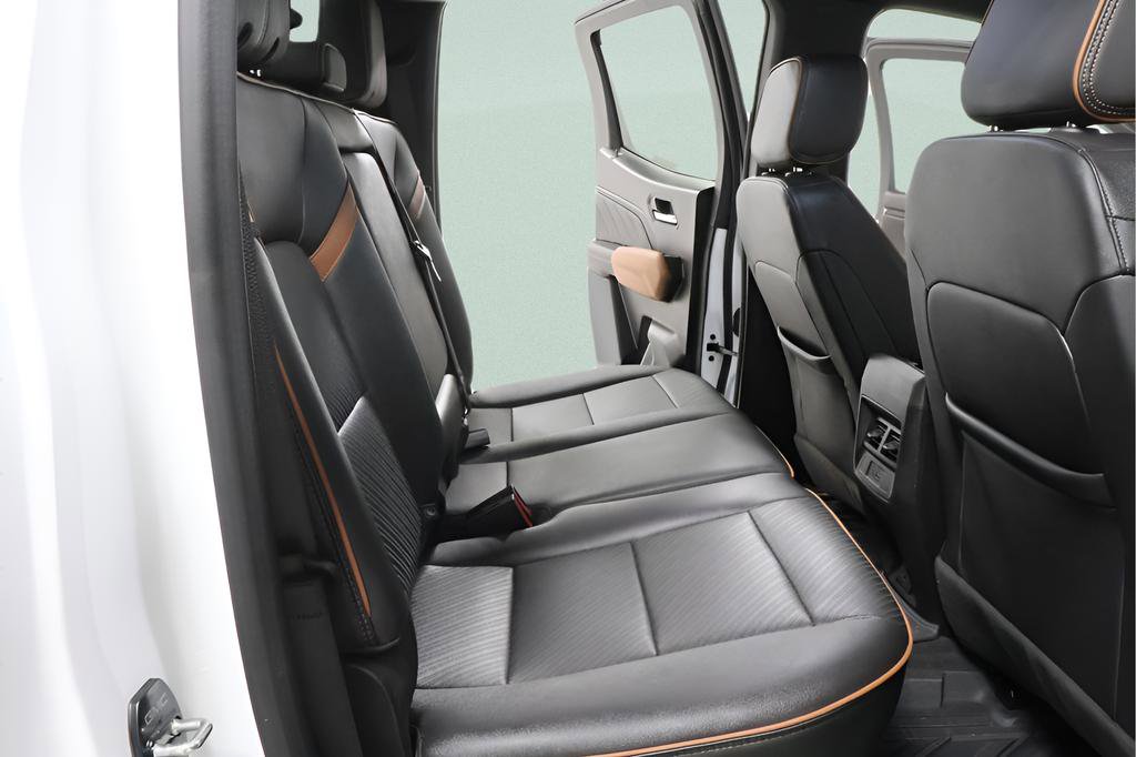 Used 2023 GMC Canyon AT4 w/ AT4 Premium Package image 29