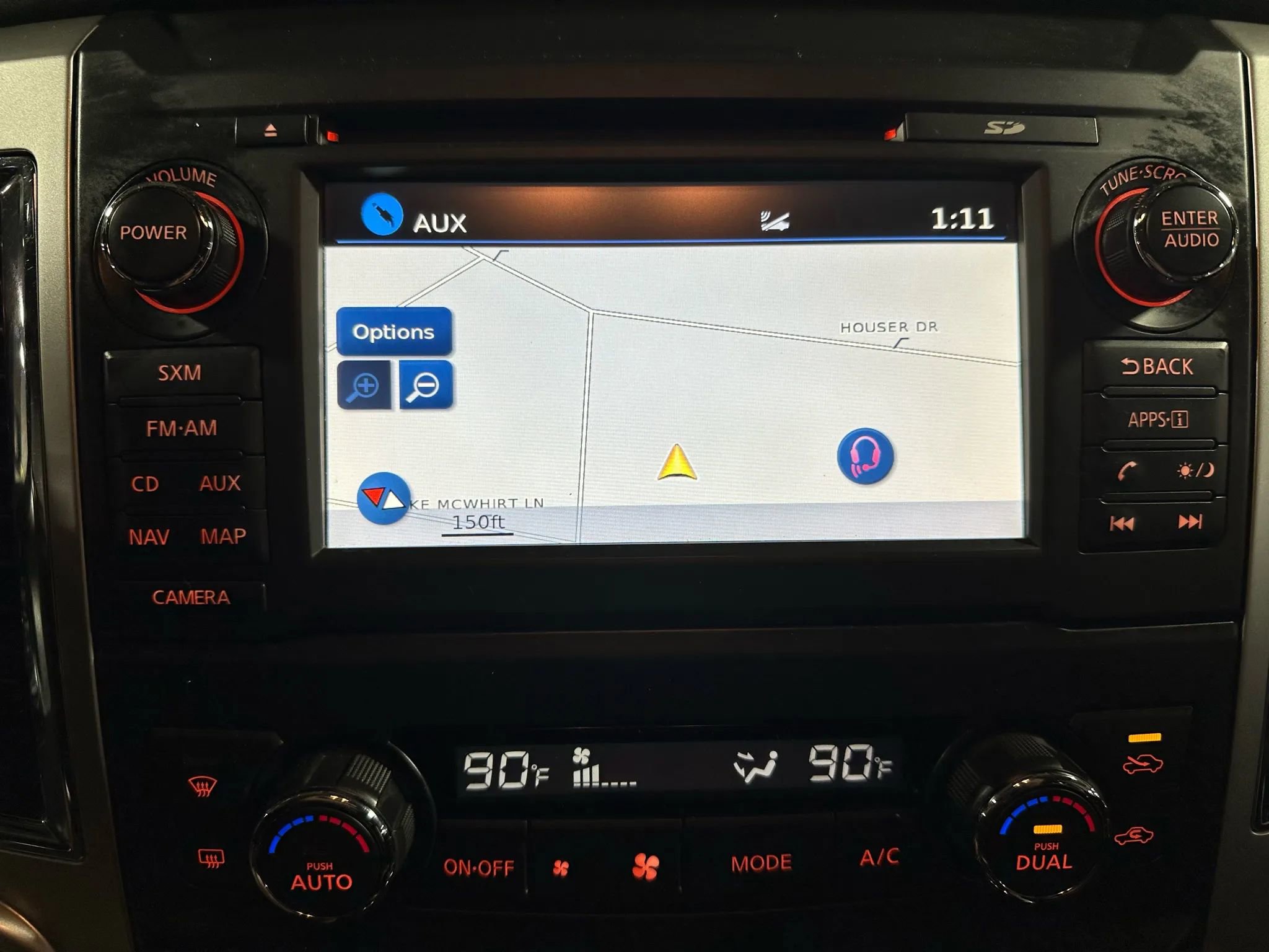 Used 2017 Nissan Titan SL image 7