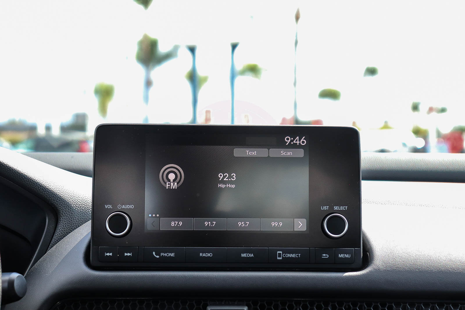 Certified 2024 Honda HR-V LX image 17