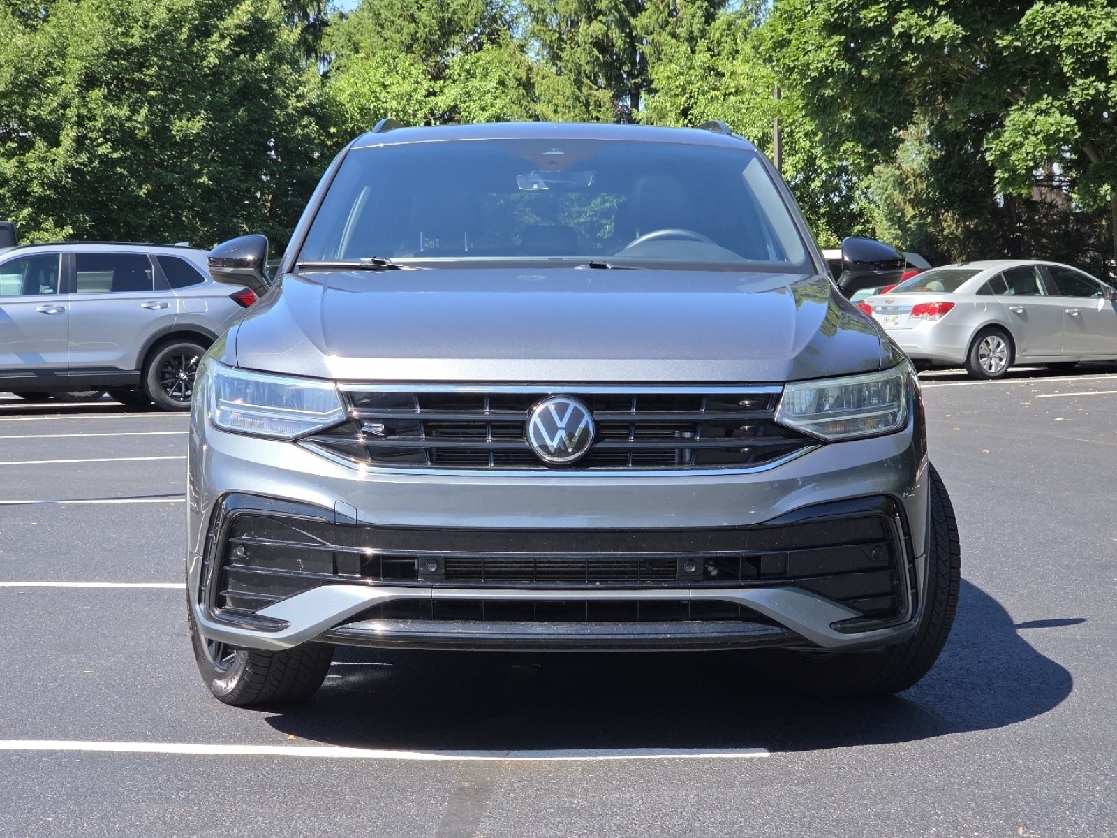 Used 2022 Volkswagen Tiguan SE R-Line AWD/4WD image 19