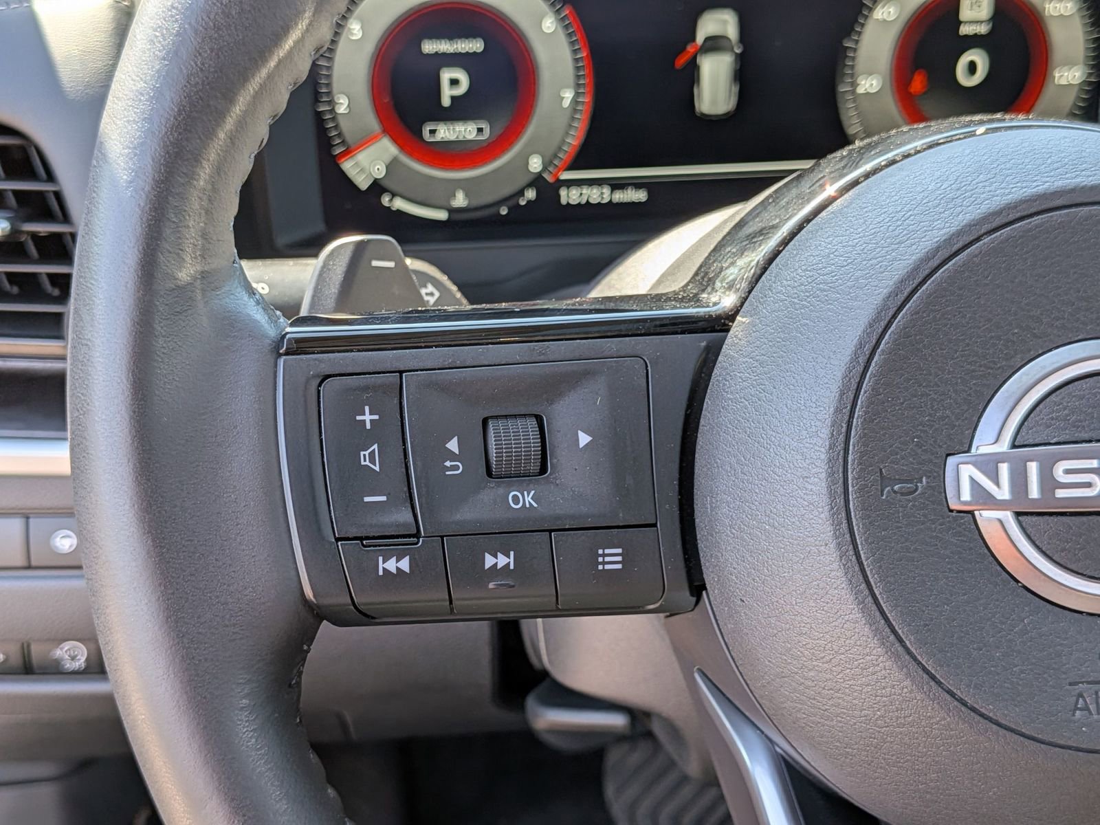 Used 2023 Nissan Rogue Platinum w/ Platinum Premium Package AWD/4WD image 18