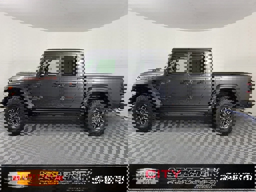 New 2025 Jeep Gladiator Mojave image 4