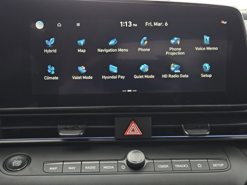 New 2026 Hyundai Elantra SEL FWD image 17