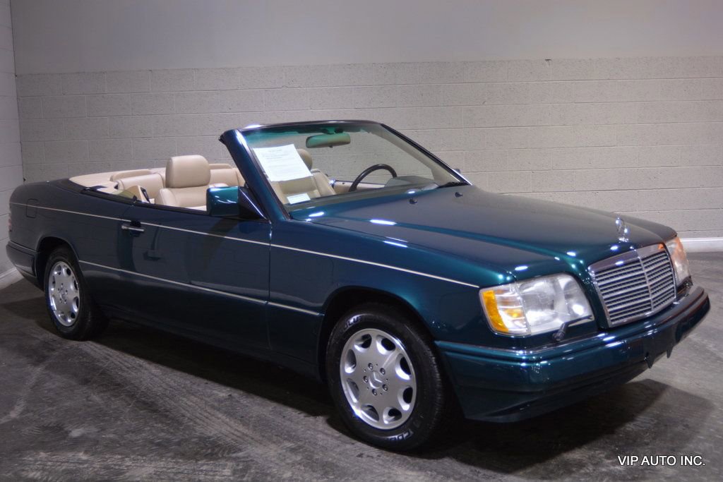 Used 1995 Mercedes-Benz E 320 Convertible image 3