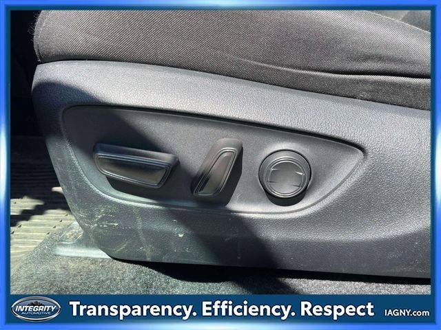 Certified 2025 Toyota RAV4 XLE AWD/4WD image 15