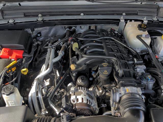 Used 2024 Jeep Gladiator Sport image 23