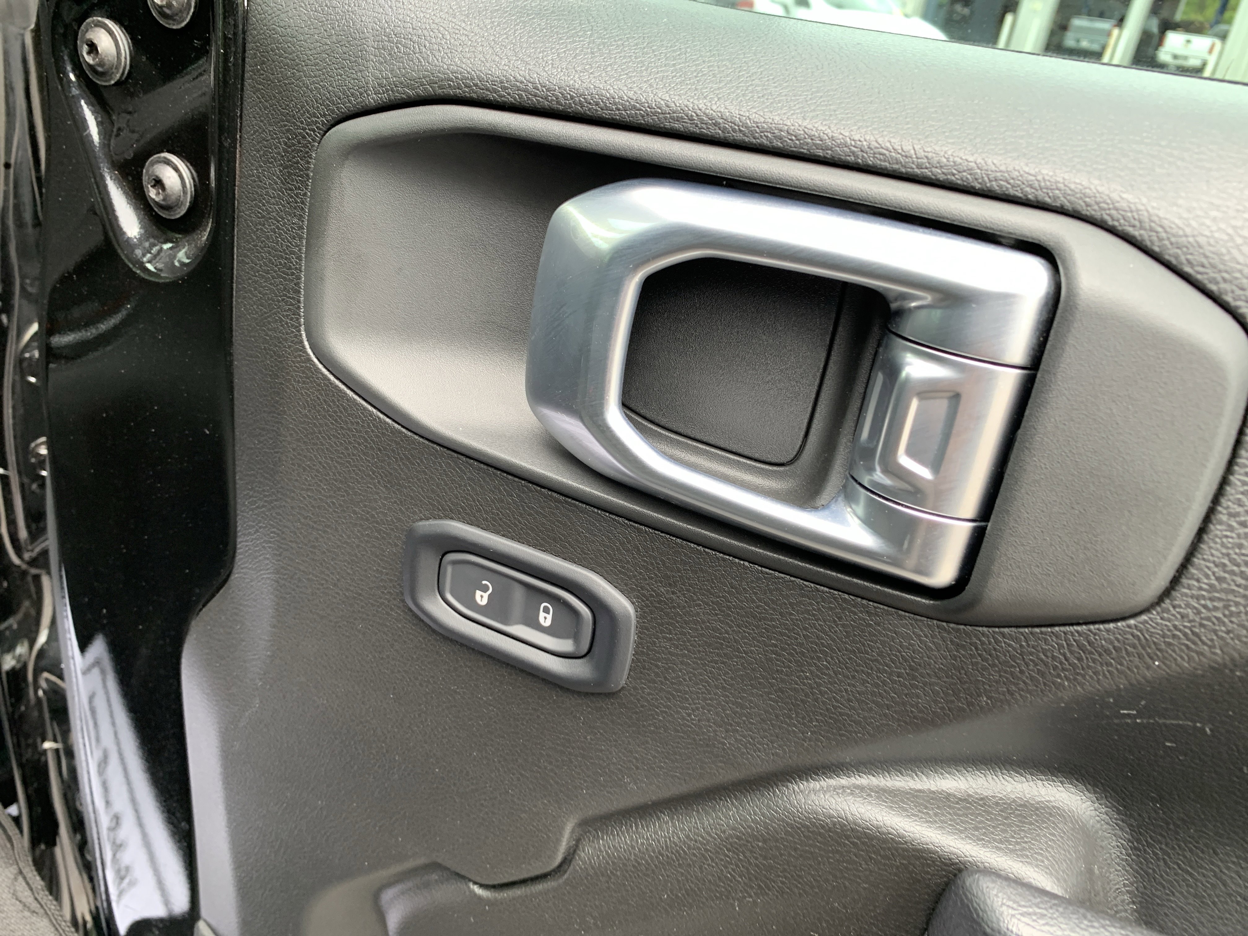 Used 2024 Jeep Wrangler Unlimited w/ Convenience Group AWD/4WD image 43