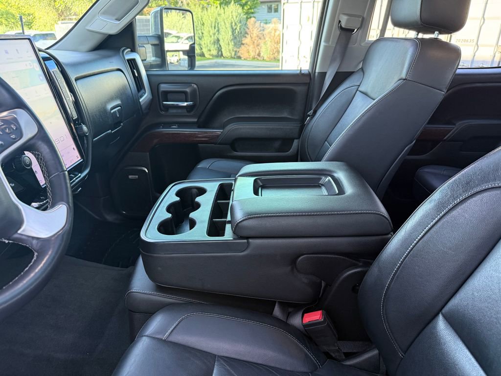 Used 2015 GMC Sierra 2500 SLT w/ Duramax Plus Package AWD/4WD image 23