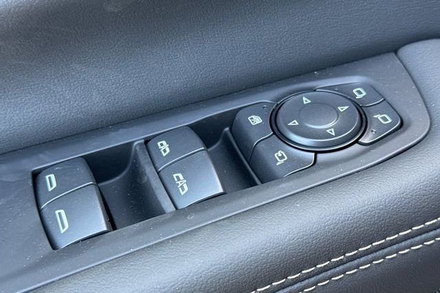 New 2026 GMC Yukon XL Elevation w/ Elevation Premium Package image 12