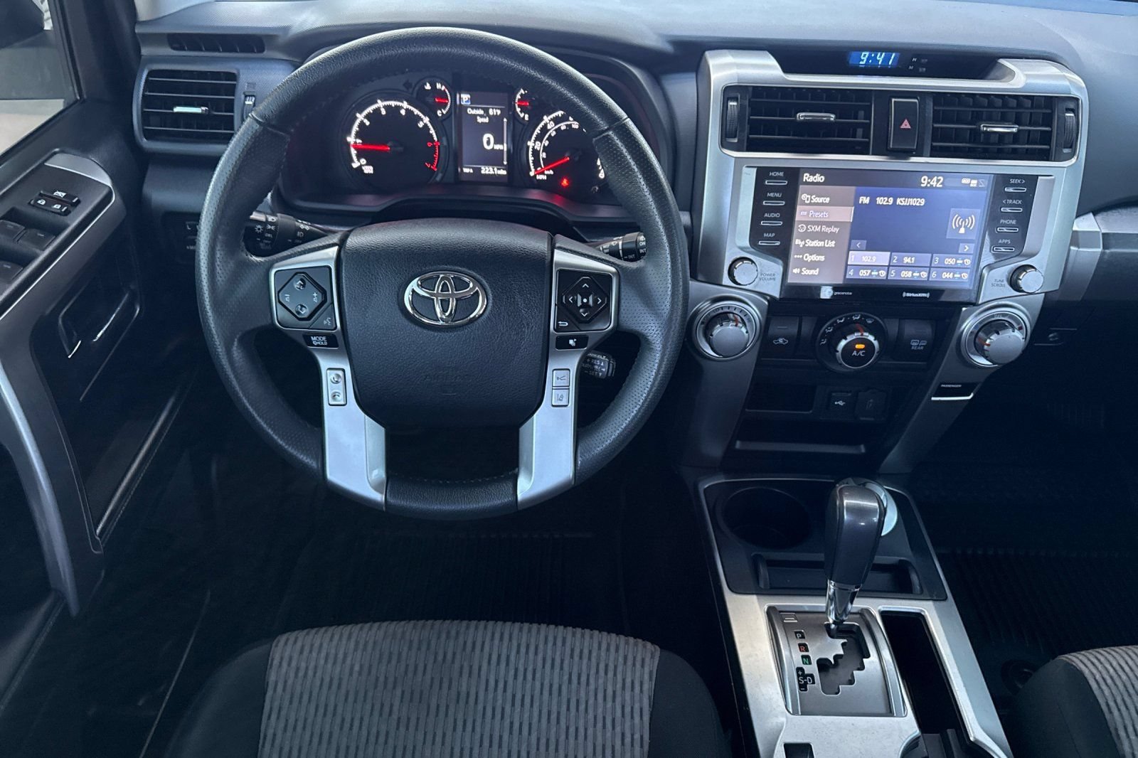 Used 2024 Toyota 4Runner SR5 AWD/4WD image 15