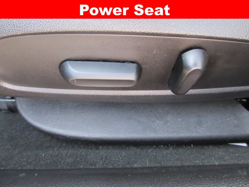 Certified 2017 Chevrolet Cruze LT w/ Convenience Package FWD image 21