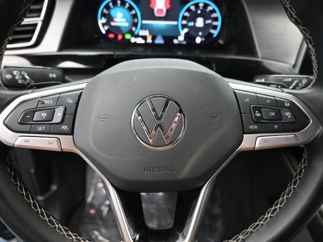 Used 2025 Volkswagen Atlas Cross Sport SE image 17