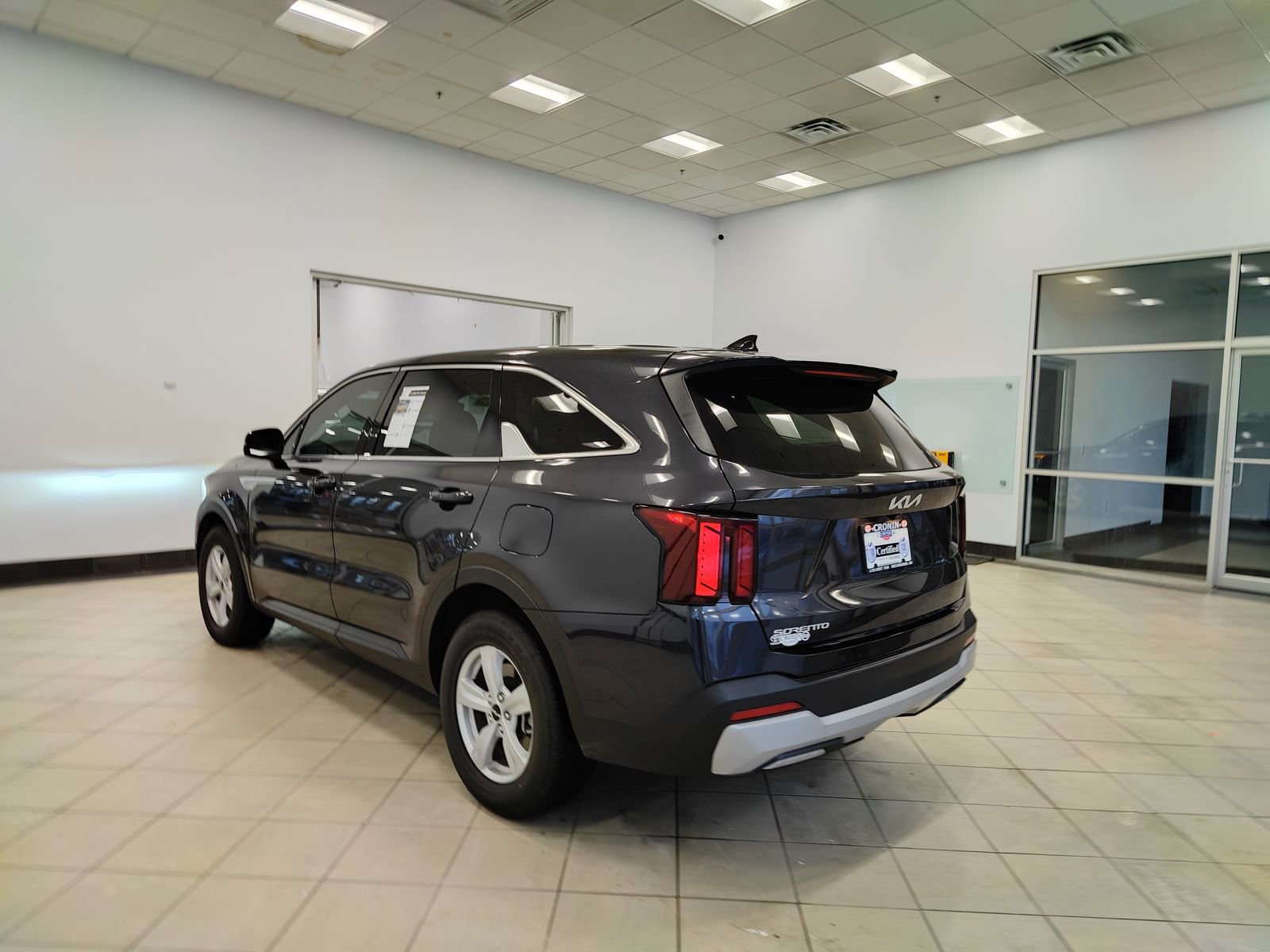 Used 2025 Kia Sorento LX image 5