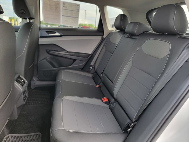 Used 2024 Volkswagen Taos SE FWD image 20
