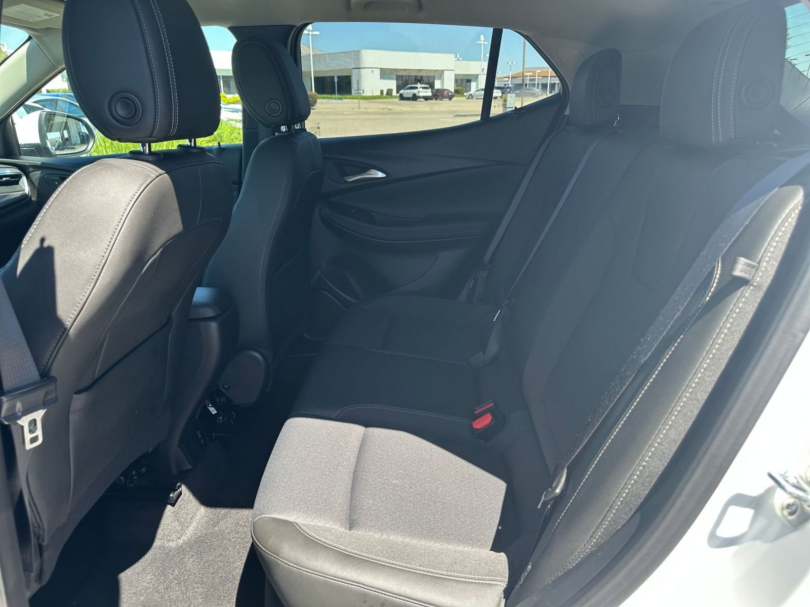 Used 2025 Buick Encore GX Preferred FWD image 27
