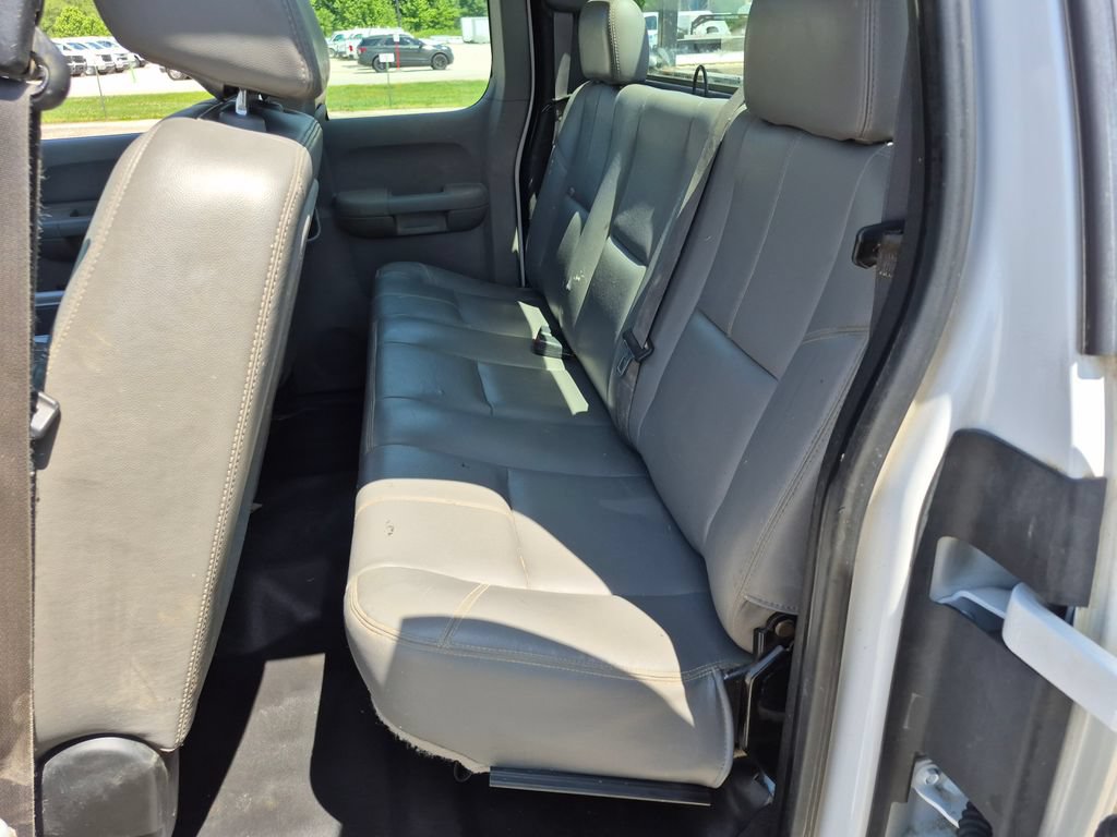 Used 2007 Chevrolet Silverado 2500 W/T AWD/4WD image 18