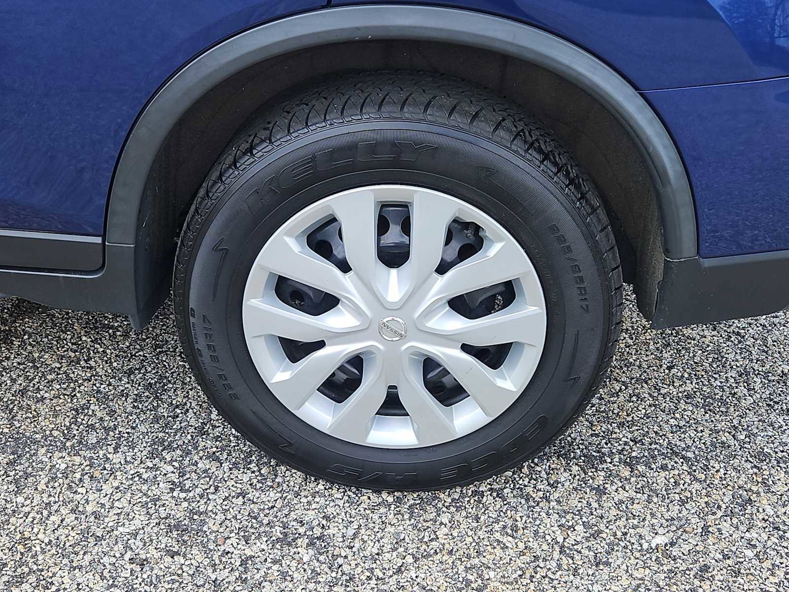 Used 2018 Nissan Rogue S AWD/4WD image 20