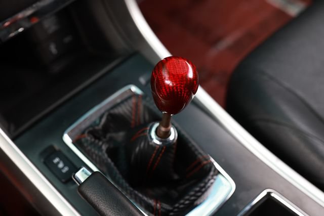 Used 2015 Honda Accord EX-L image 44