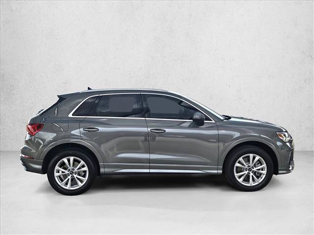 Certified 2025 Audi Q3 2.0T Premium w/ Convenience Package AWD/4WD image 4