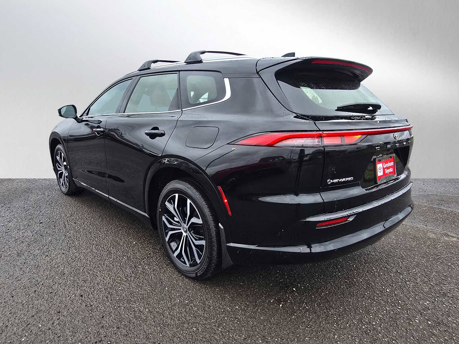 Used 2025 Toyota Crown Signia XLE image 6