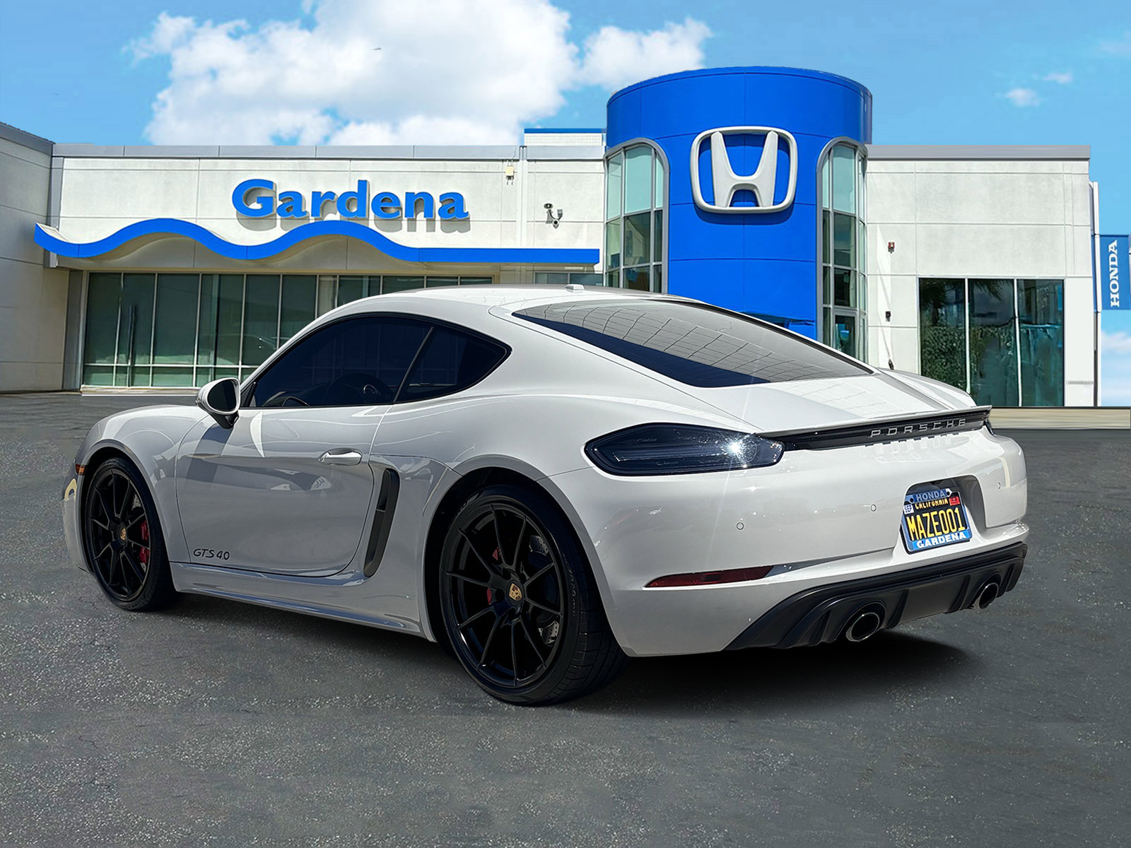 Used 2022 Porsche 718 Cayman GTS RWD image 4