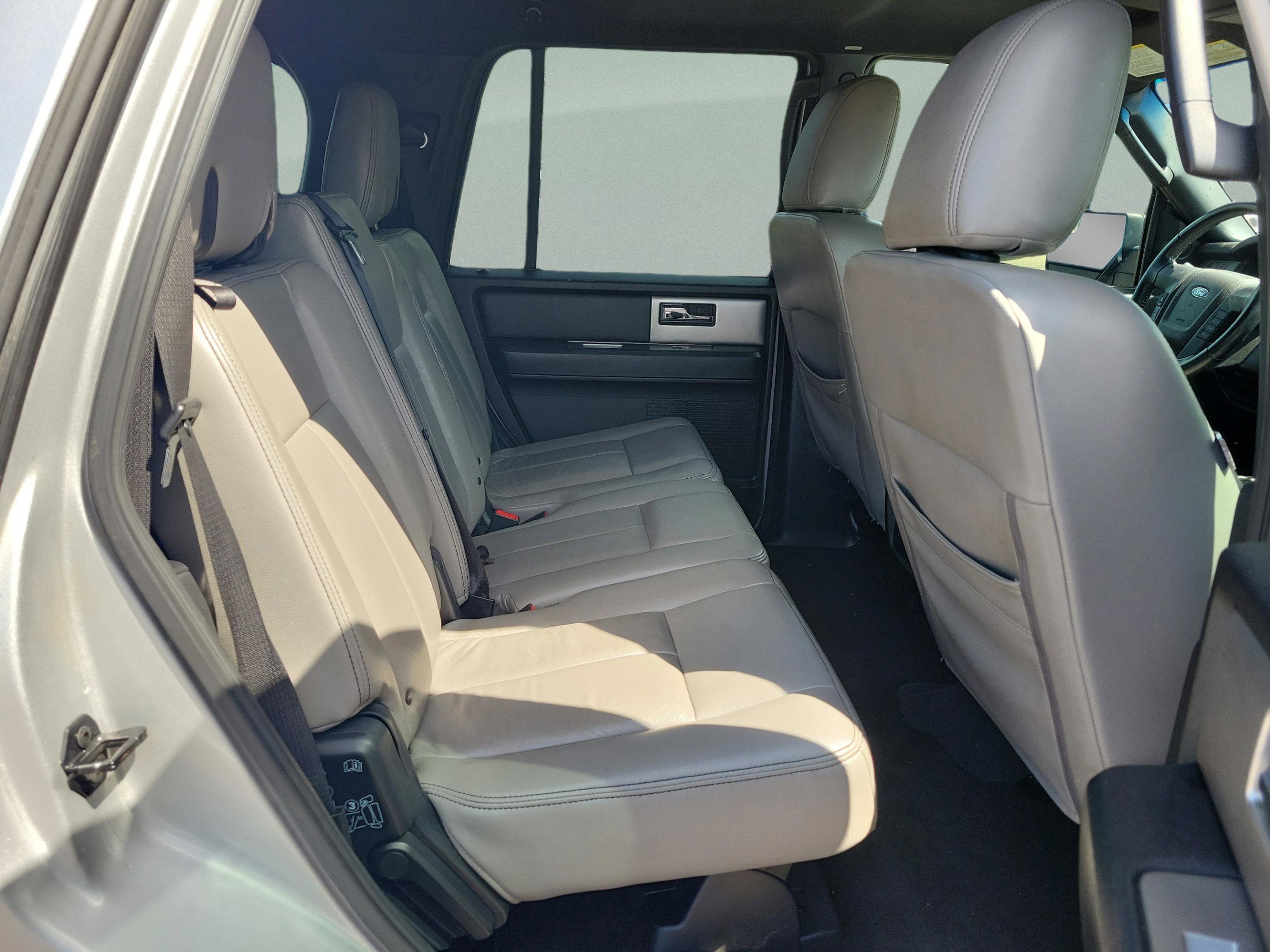 Used 2017 Ford Expedition XLT AWD/4WD image 10