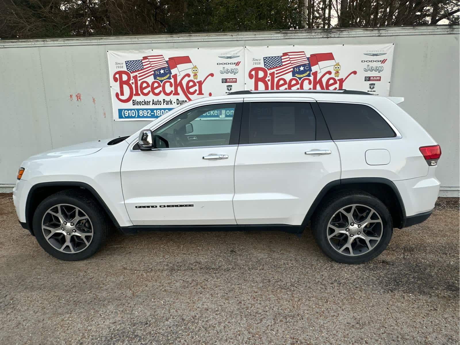 Used 2019 Jeep Grand Cherokee Limited w/ Trailer Tow Group IV image 7