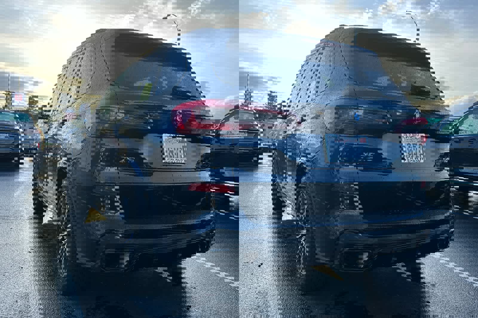 Used 2023 BMW X5 xDrive45e w/ M Sport Package image 4