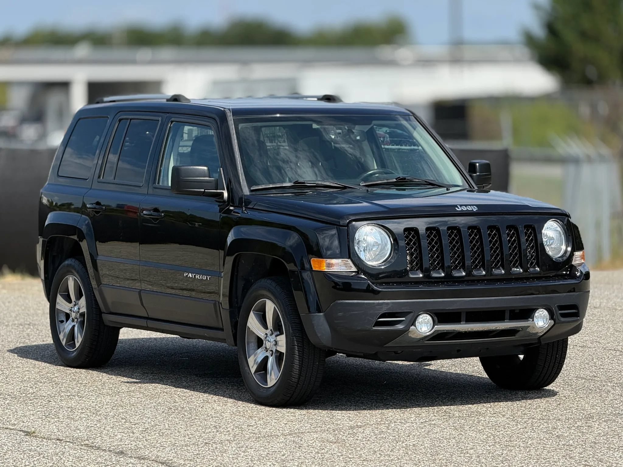 Used 2017 Jeep Patriot High Altitude AWD/4WD image 1