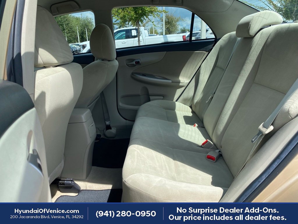 Used 2013 Toyota Corolla LE FWD image 15